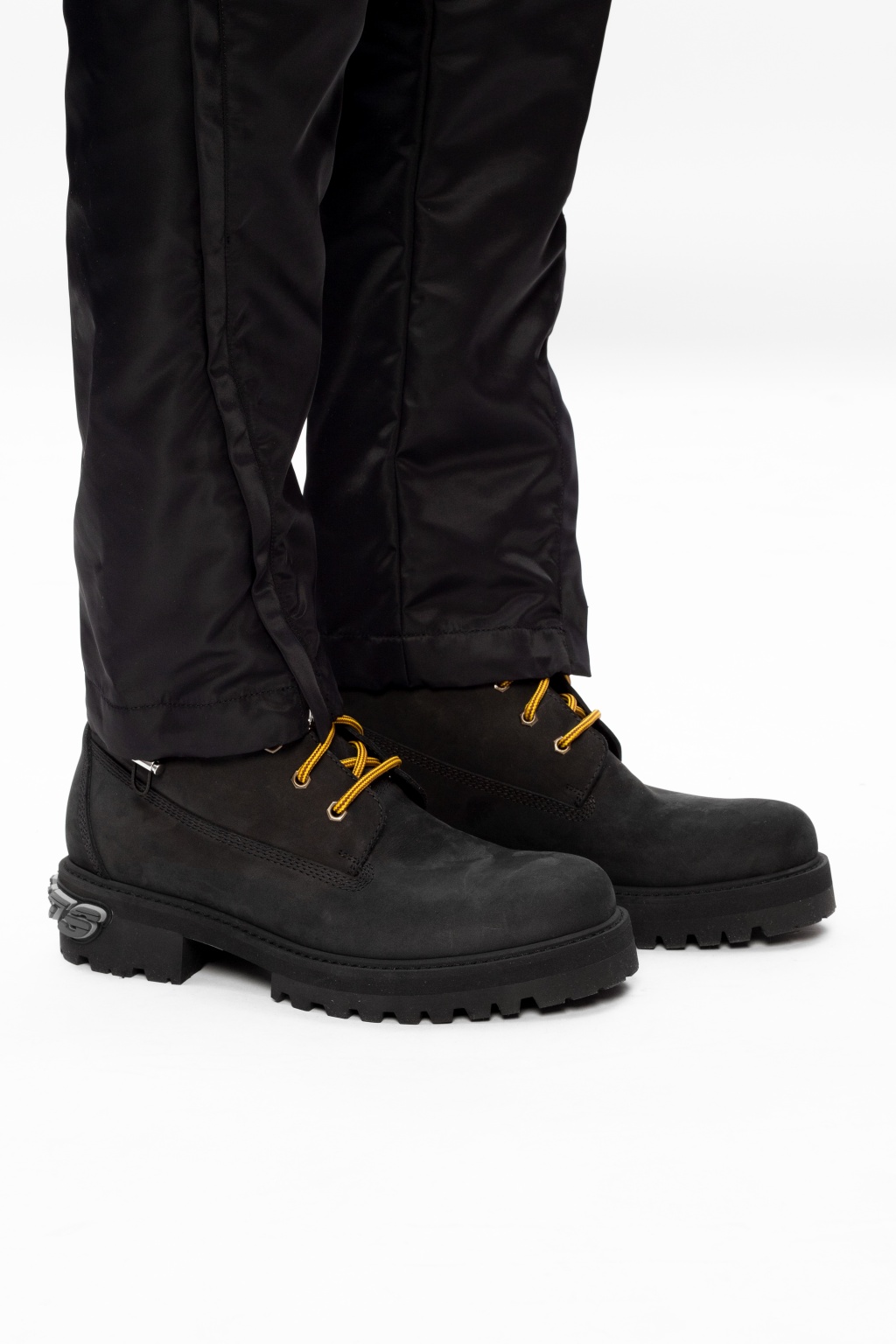 VETEMENTS Suede trekking boots with logo IetpShops zapatillas